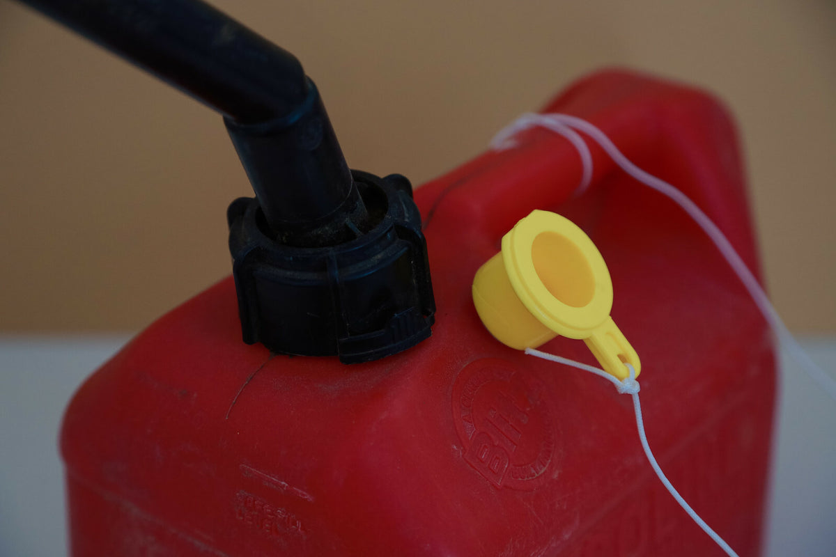 Mr. Yellow Cap BLITZ Yellow Spout Caps with FREE Vent - Fits Spouts #900302 900092 900094